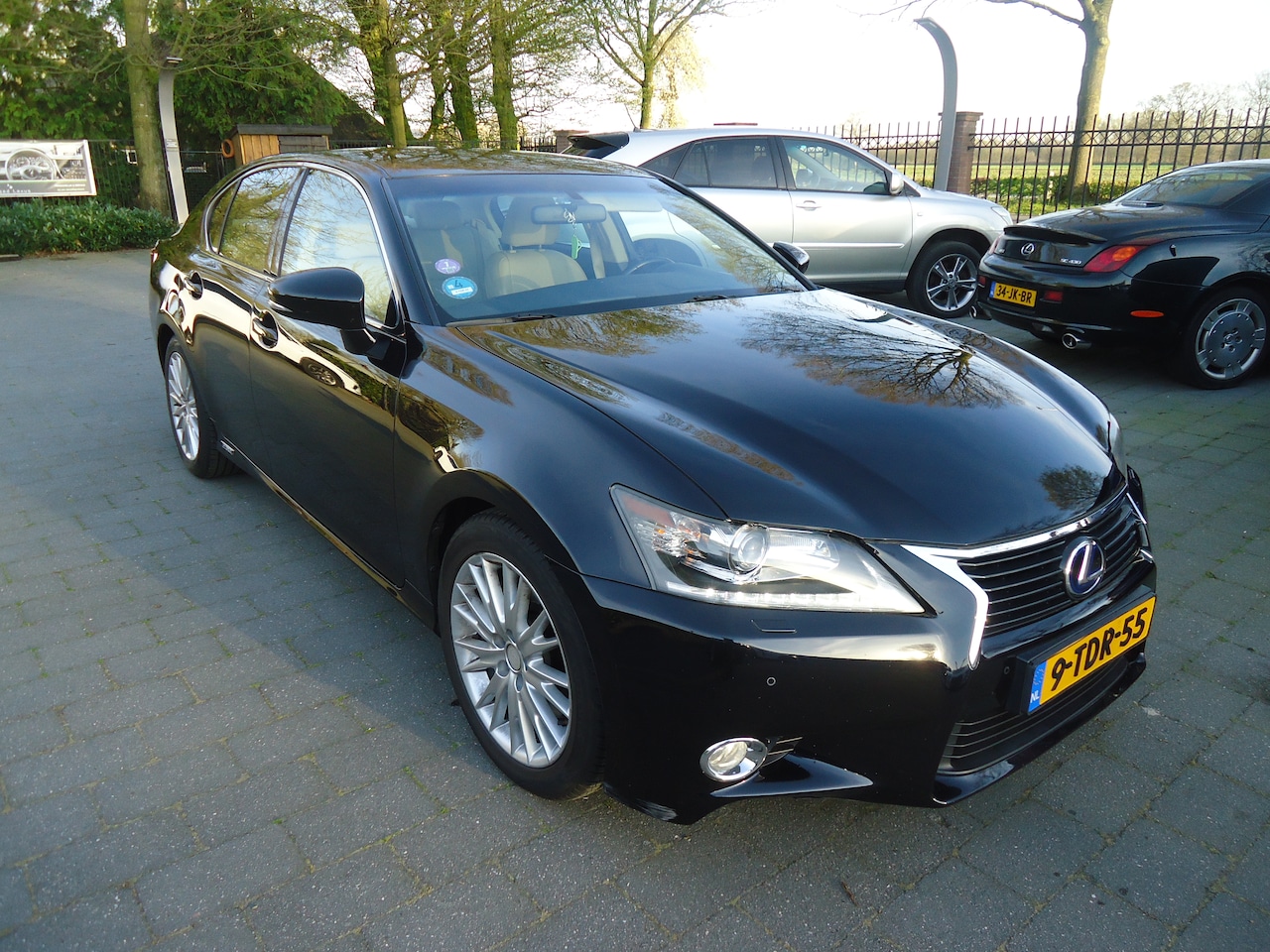 Lexus GS - 300h Business Line Pro nederlandse auto met nap - AutoWereld.nl