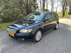 Volvo V50 - 2.4 Summum Top onderhouden!