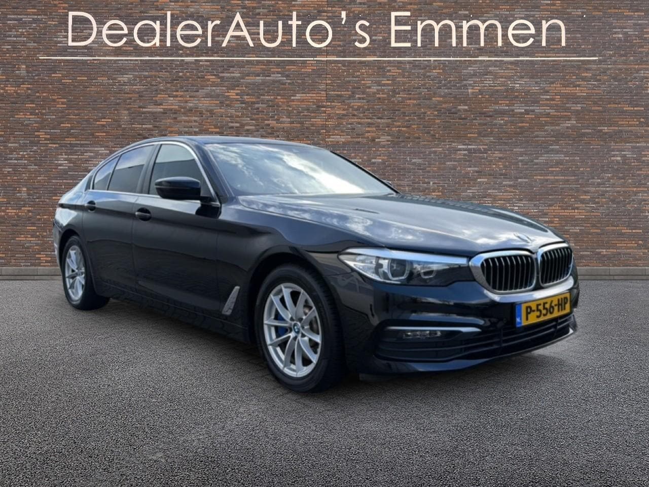BMW 5-serie - 530e iPerformance ECC LMV NAVI LED - AutoWereld.nl