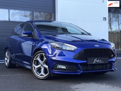 Ford Focus - 2.0 ST 251PK | Recaro | Cruise Control |Stuurverw