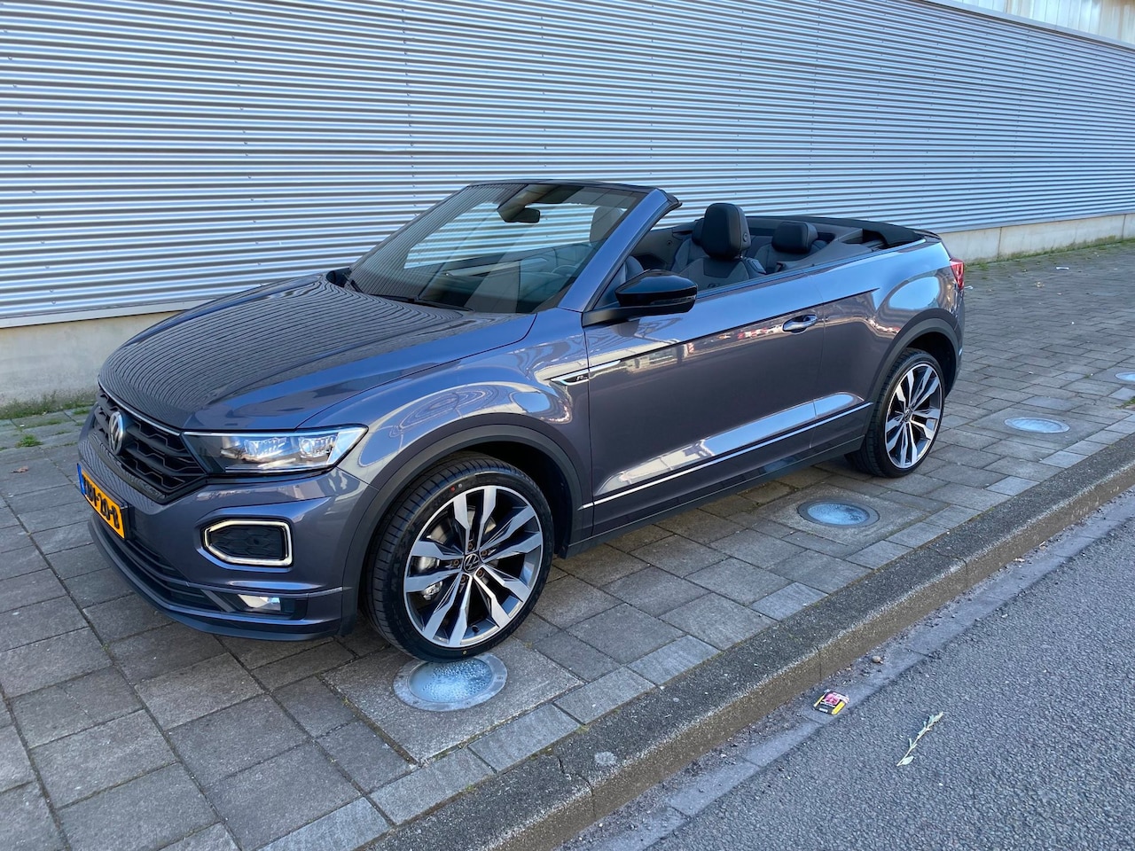 Volkswagen T-Roc Cabrio - 1.5 TSI R-Line 1.5 TSI R-Line - AutoWereld.nl