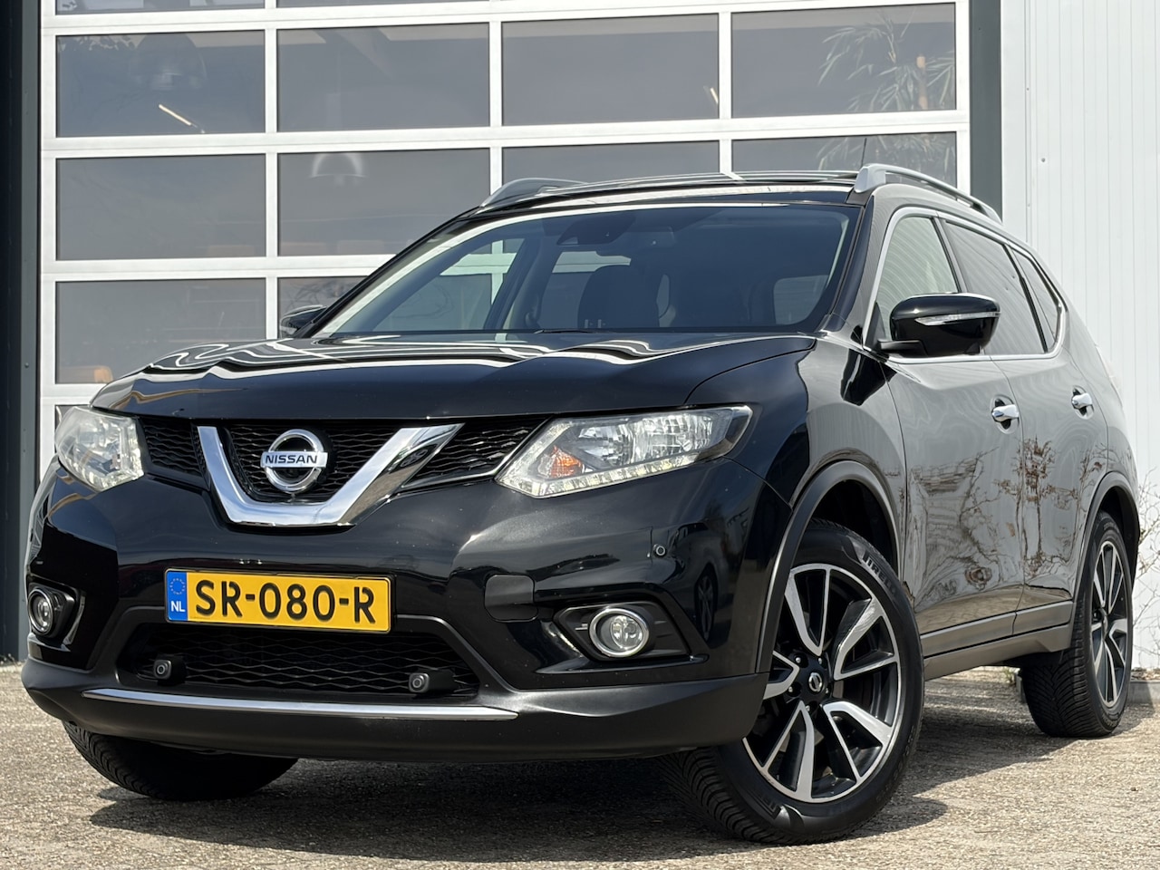 Nissan X-Trail - 1.6 dCi Connect Edition 131pk | 7-Persoons | Panorama dak | Bluetooth | Cruise Control | D - AutoWereld.nl