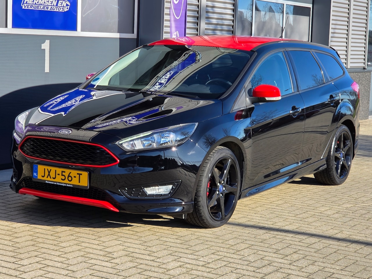 Ford Focus - 1.5 EcoBoost 150 pk Black Edition ST-line - AutoWereld.nl
