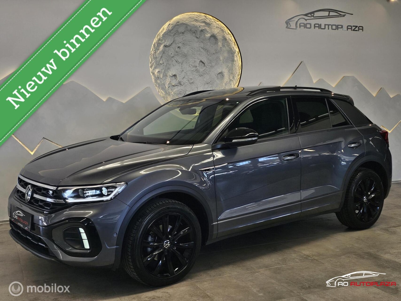 Volkswagen T-Roc - 1.5 TSI 3x R-line Panorama/Beats/Leder/Black Style/Memory - AutoWereld.nl