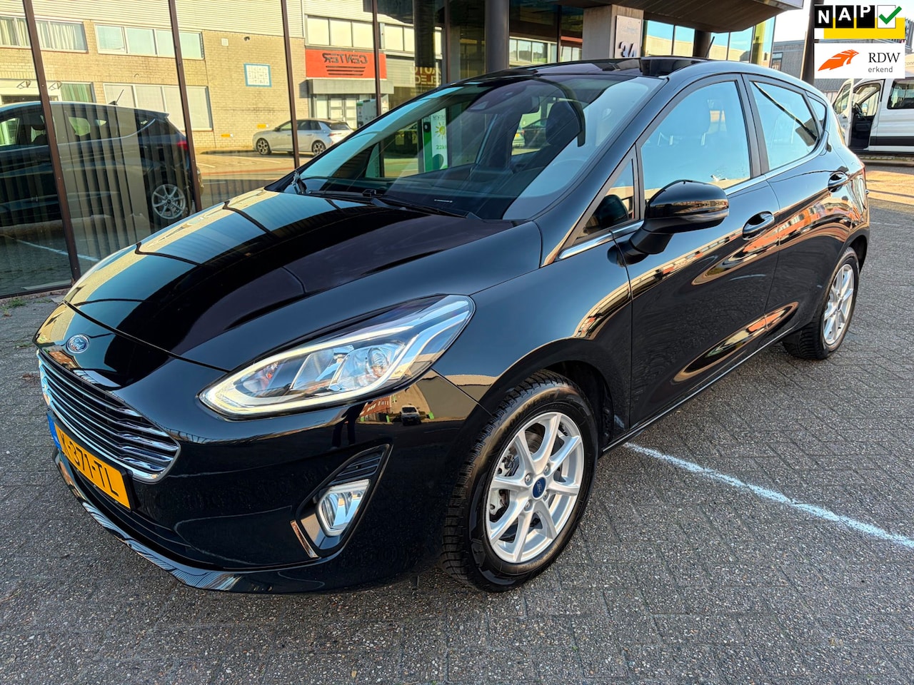 Ford Fiesta - 1.0 EcoBoost Titanium X / keyless / Carplay / PDC - AutoWereld.nl
