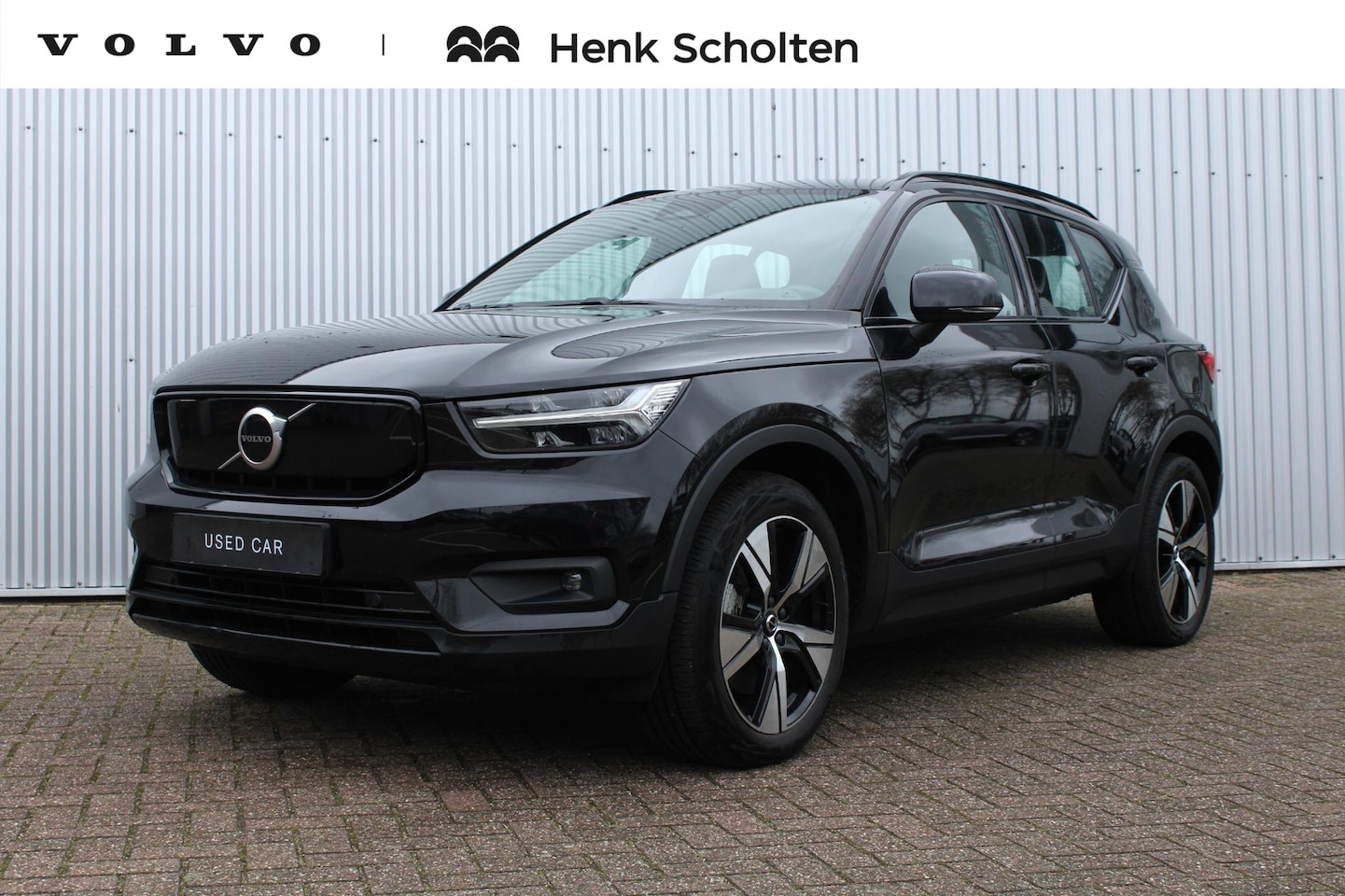 Volvo XC40 - Recharge P8 AWD R-Design |Adaptieve Cruise Controle| Blind spot | Verwarmbare Voorstoelen| - AutoWereld.nl