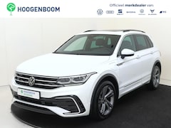 Volkswagen Tiguan - 1.4 TSI eHybrid R-Line Business+ | SoH 98% | Panoramadak | Trekhaak | Parkeerassistent | K