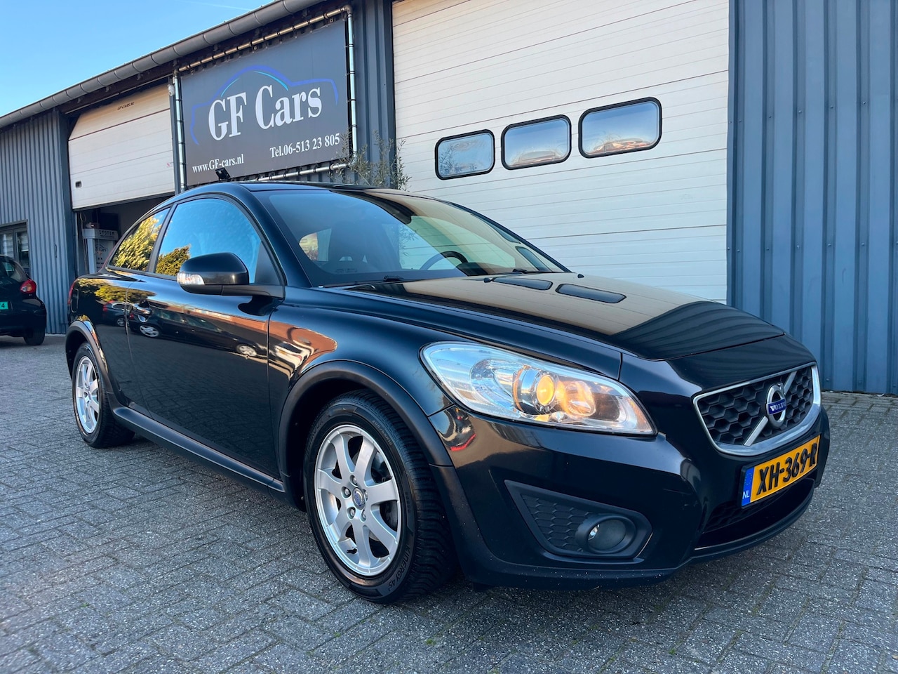 Volvo C30 - 1.6 D2 S/S Momentum 2012 APK AIRCO NAP - AutoWereld.nl