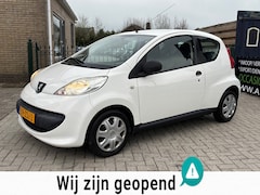 Peugeot 107 - 1.0-12V XR