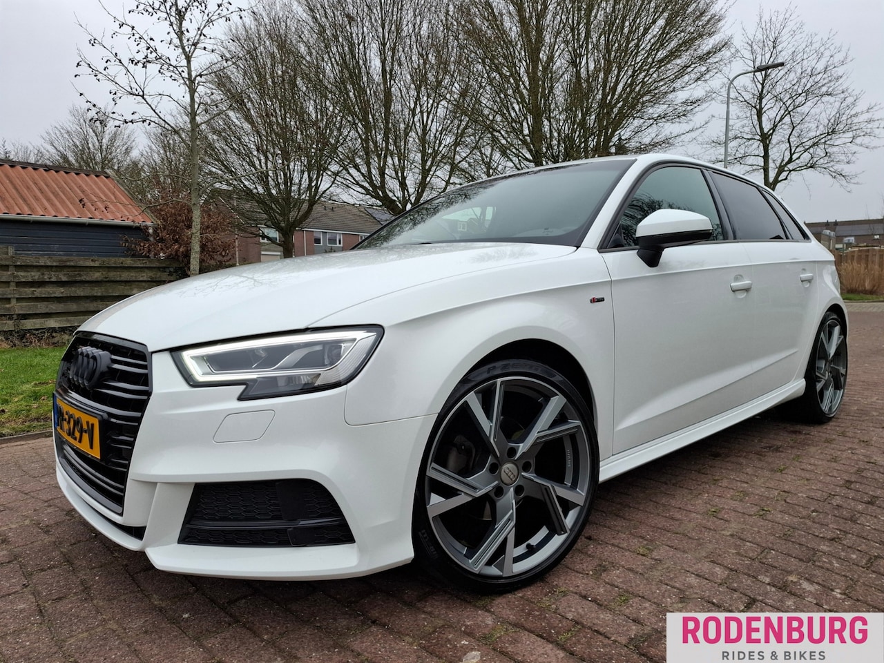 Audi A3 Sportback - 1.0 TFSI Sport 3x S-LINE S-Tronic - AutoWereld.nl