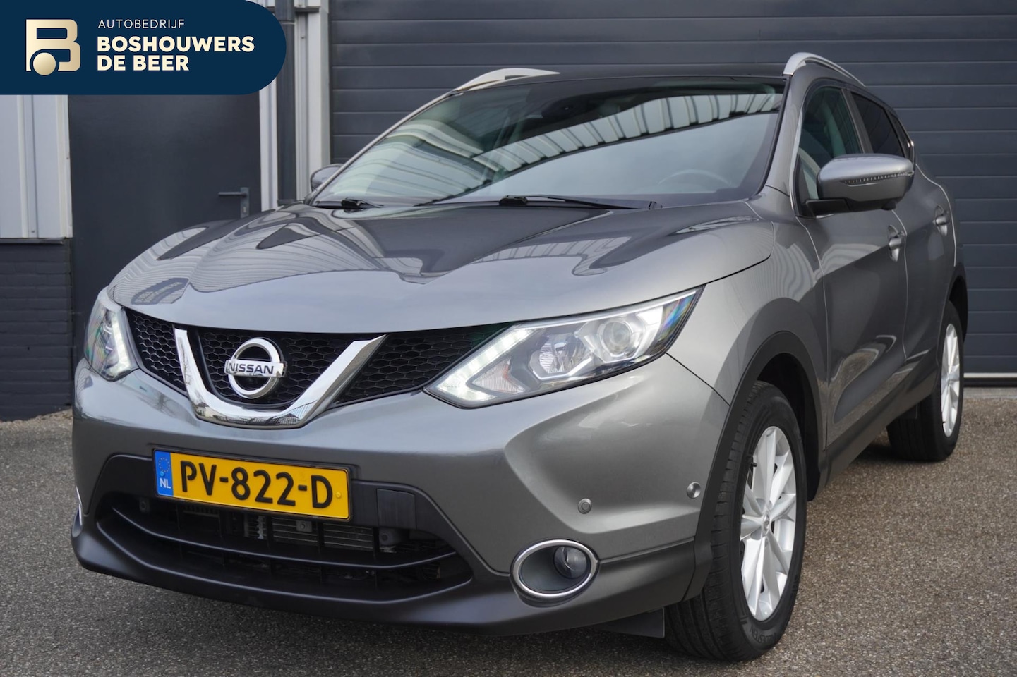 Nissan Qashqai - 1.2 Business | Orig. NL | NAP | Panoramadak | Leder interieur | Camera | Onderhoudshistori - AutoWereld.nl