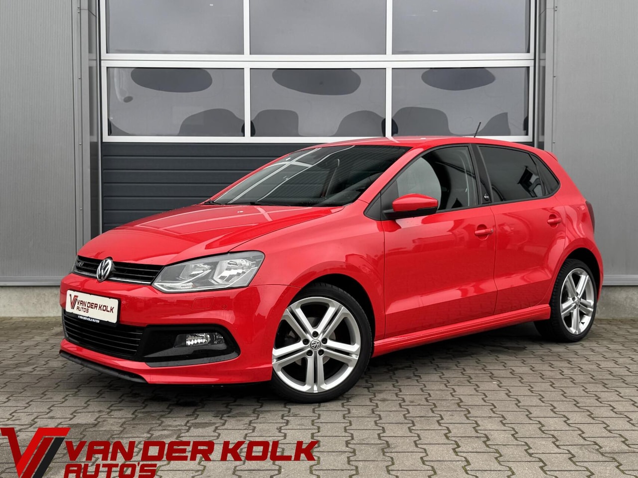 Volkswagen Polo - 1.2 TSI R-Line | Climate | Cruise | Stoelverwarming | Lichtmetaal - AutoWereld.nl