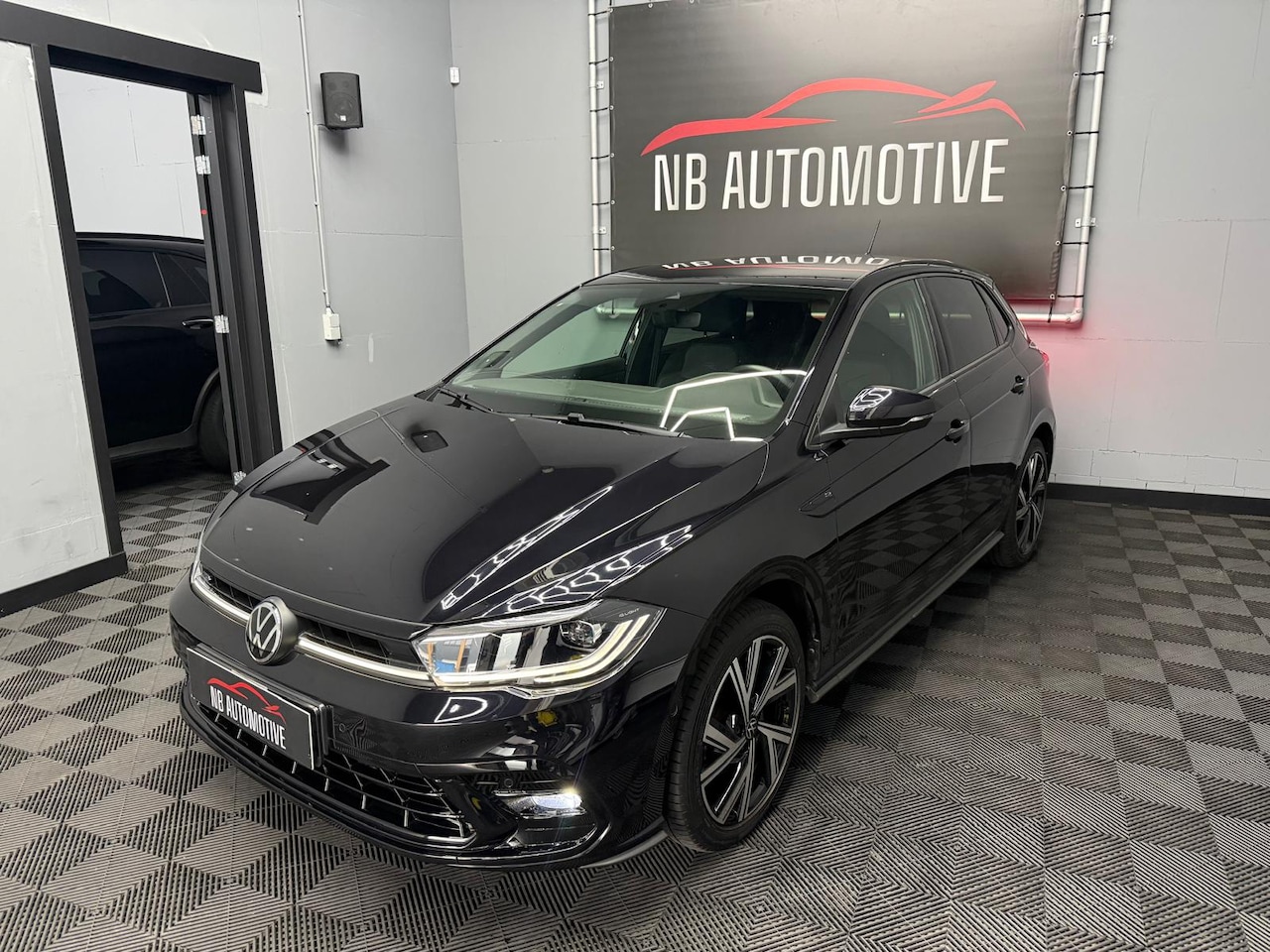 Volkswagen Polo - 1.0 TSI R-Line Business+ 1.0 TSI R-Line Business - AutoWereld.nl