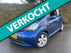 Toyota Aygo - 1.0-12V 5-DEURS APK LM VELGEN TOERENTELLER