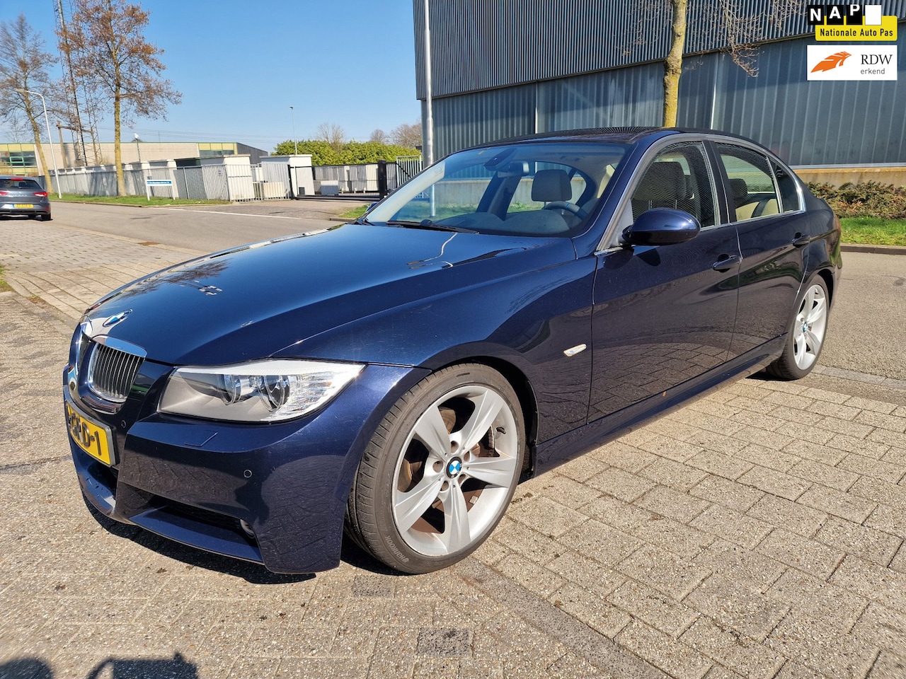 BMW 3-serie - 325i Executive 325i Executive, LEKKE KOPPAKKING, Inruil mogelijk. - AutoWereld.nl