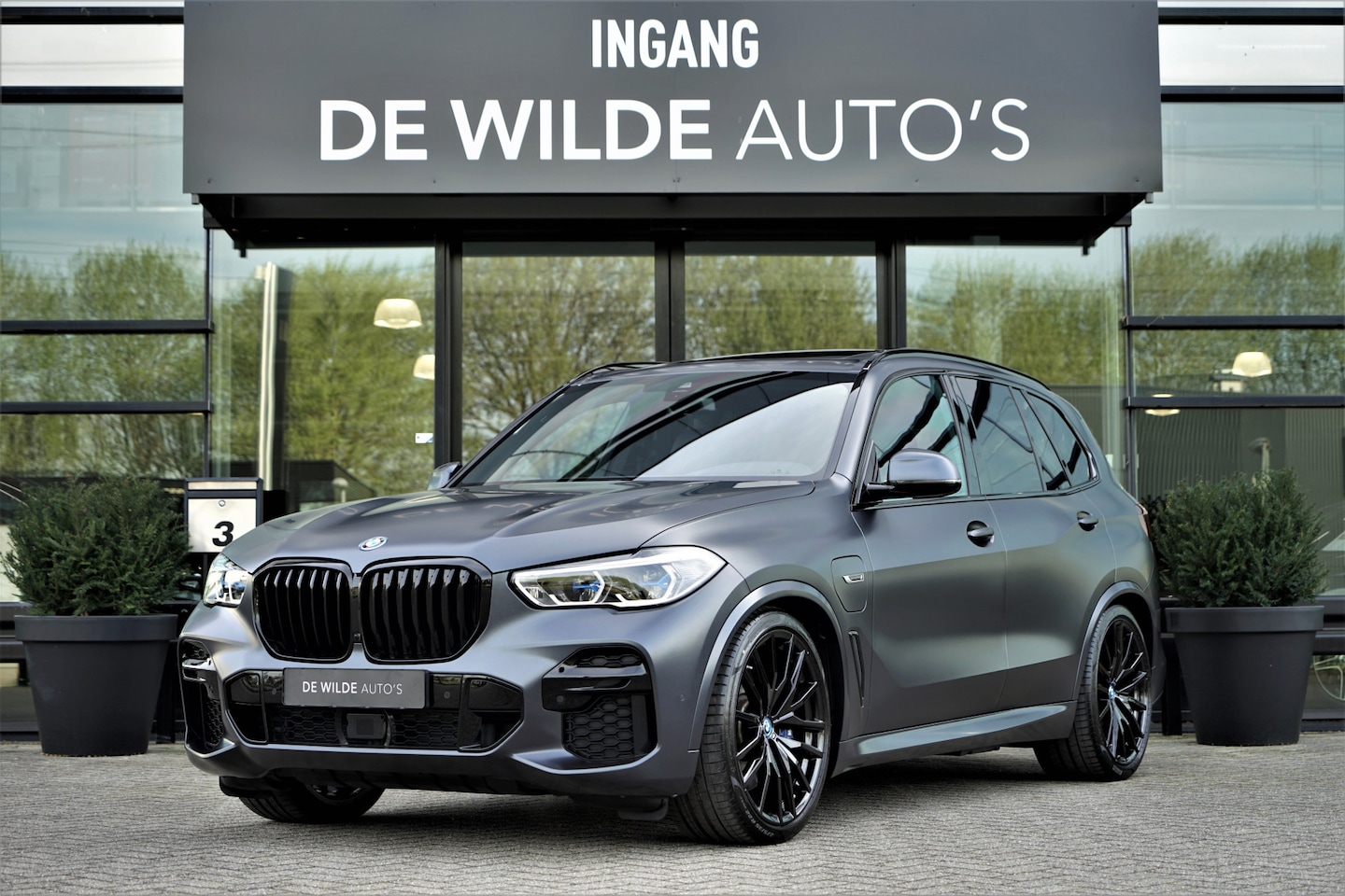 BMW X5 - xDrive45e M-sport Bowers&Wilkins Pano Stoelventilatie Stuurverwarming HuD Laser - AutoWereld.nl