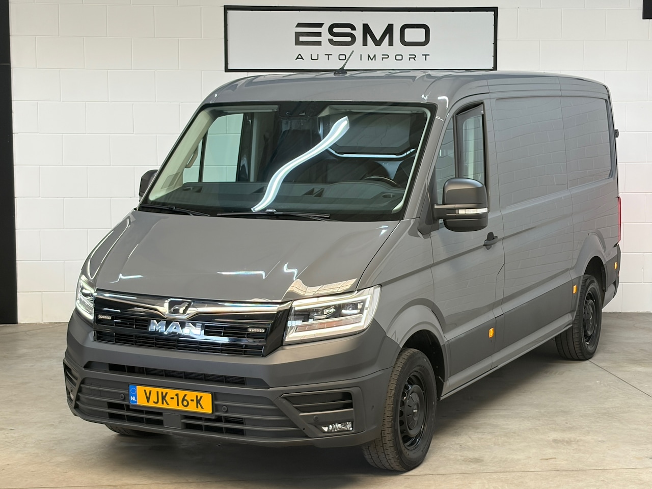MAN TGE - 35 2.0 TDI DSG 177 pk L3 4x4 Trekhaak Leder Camera Stoelverwarming Stuurverwarming - AutoWereld.nl