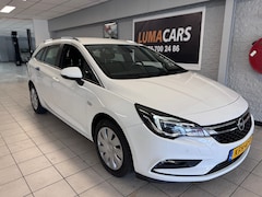 Opel Astra Sports Tourer - 1.6 CDTI Business+
