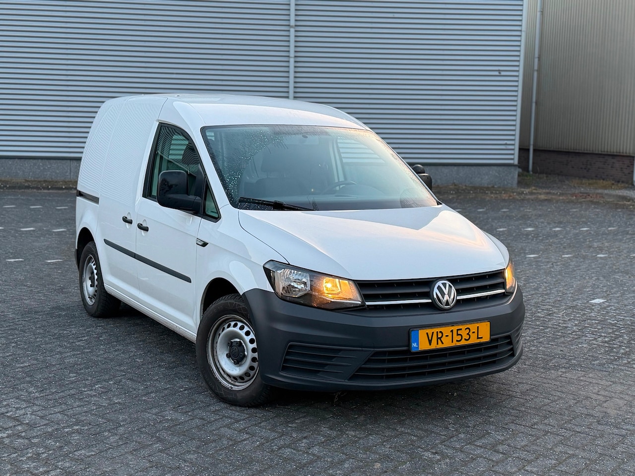 Volkswagen Caddy - 1.6 TDI L1H1 (bj 2015) AIRCO|BLUETH|NW MODEL|EX BTW - AutoWereld.nl