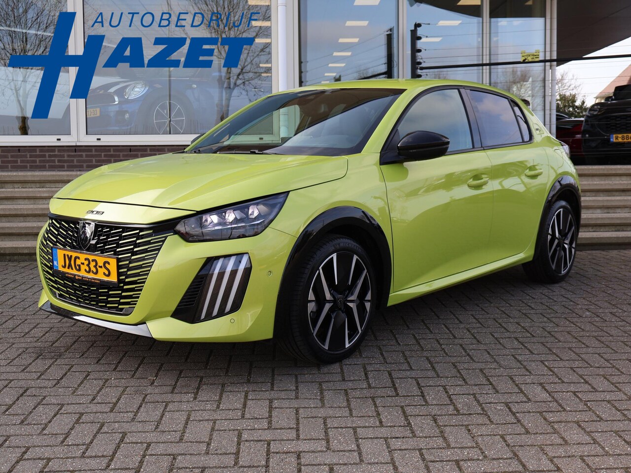 Peugeot 208 - 1.2 HYBRID 145 PK e-DCS6 GT *NIEUW* + CAMERA | SFEERVERLICHTING | CARPLAY - AutoWereld.nl