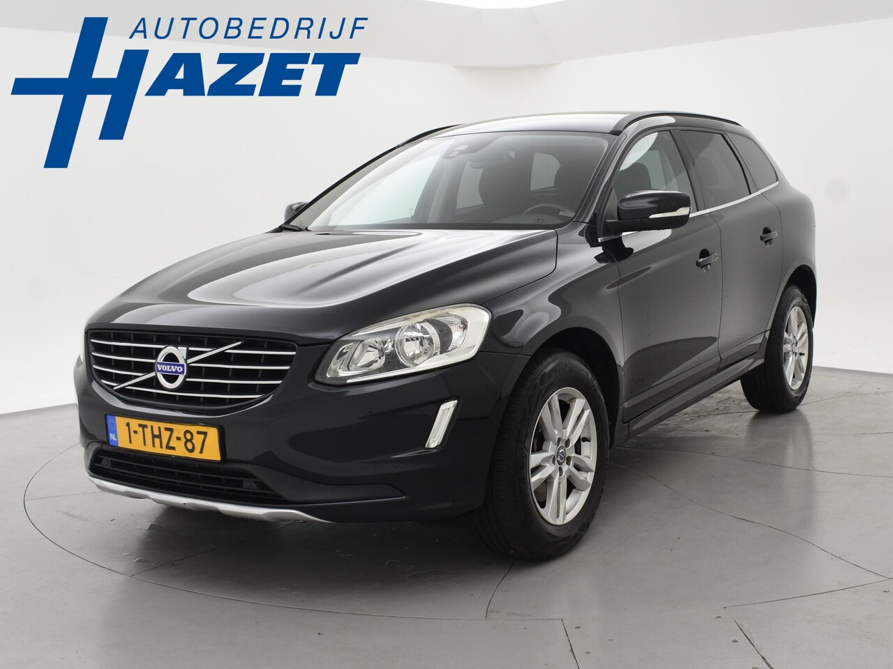 Volvo XC60 - 2.0 D4 180 PK AUT. EURO 6 - ORIG. NL + NAVIGATIE | ELEKTR. ACHTERKLEP | PRIVACY GLASS - AutoWereld.nl
