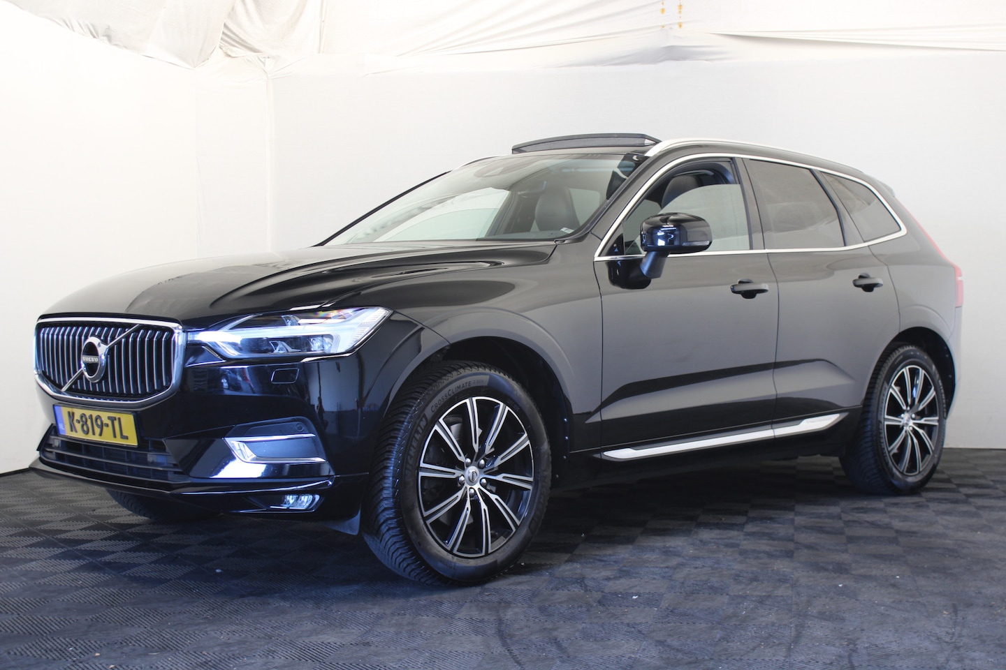 Volvo XC60 - 2.0 D4 AWD Inscription |Pano|Stoelverw/koeling| - AutoWereld.nl