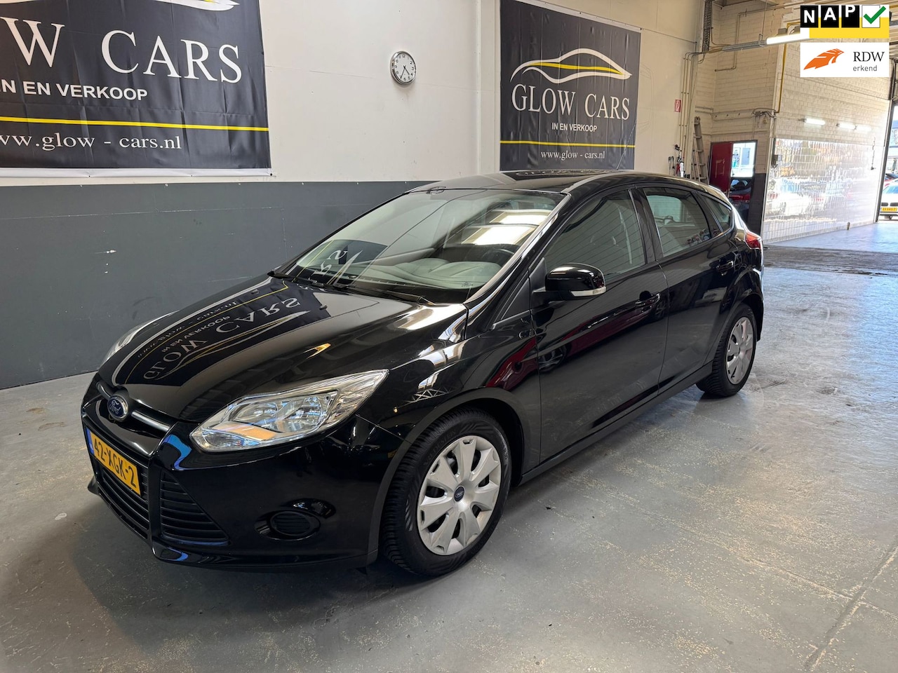 Ford Focus - 1.0 EcoBoost Trend |AIRCO|CRUISE|NAVI|PDC|TREKHAAK| - AutoWereld.nl
