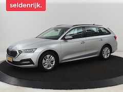 Skoda Octavia - 1.0 e-TSI Ambition | Stoelverwarming | Trekhaak | Carplay | Navigatie | Full LED | Parkeer