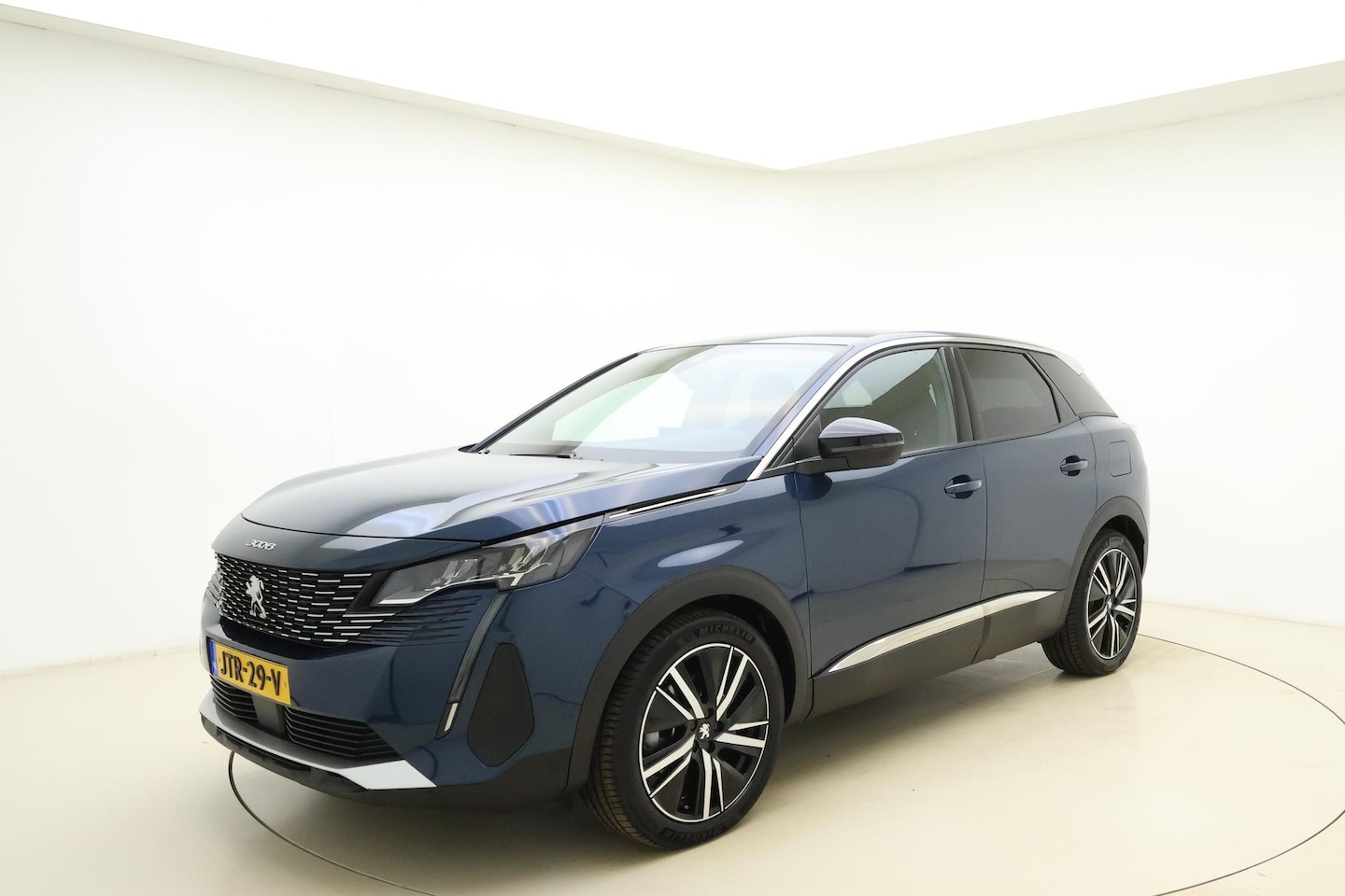 Peugeot 3008 - 1.6 HYbrid 180 Allure Pack Business | 19 inch | Automaat | Navigatie | Camera | Climate co - AutoWereld.nl