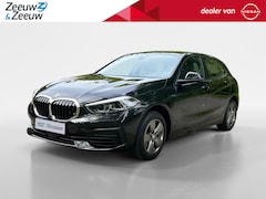 BMW 1-serie - 116i Introduction Edition Navi , parkeersensoren , climate , cruise , tel , lm velgen