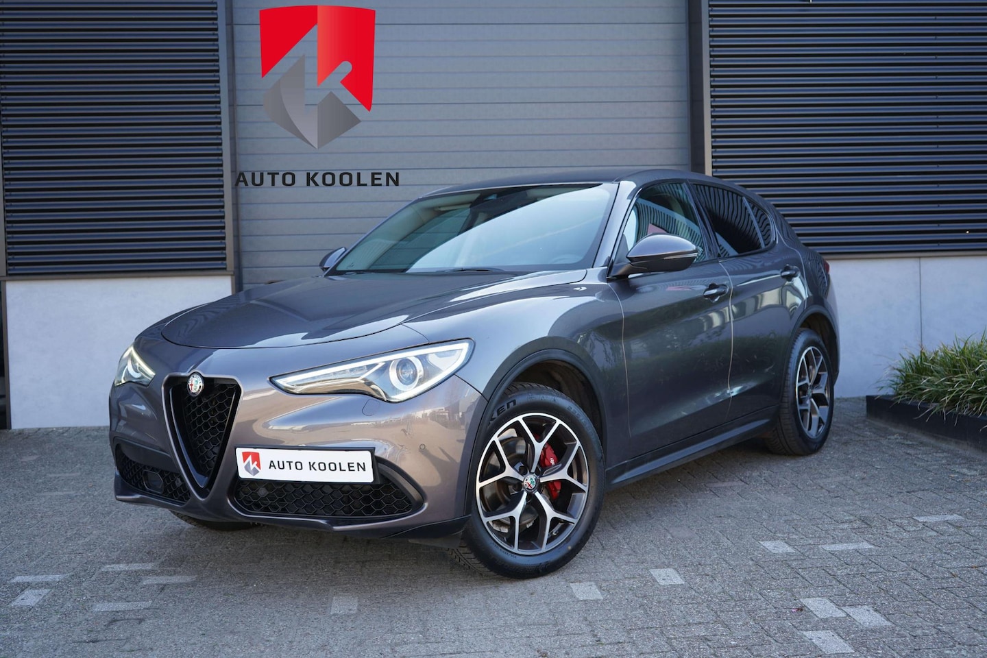 Alfa Romeo Stelvio - 2.0 T AWD Super Q4 /280pk/Camera/Carplay - AutoWereld.nl