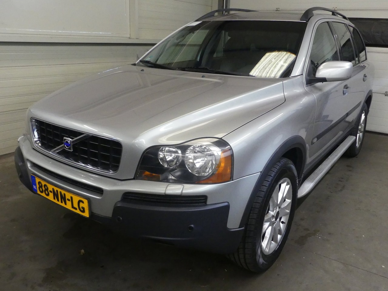 Volvo XC90 - 2.5 T Exclusive - Automaat - 7 Persoons - Trekhaak - AutoWereld.nl