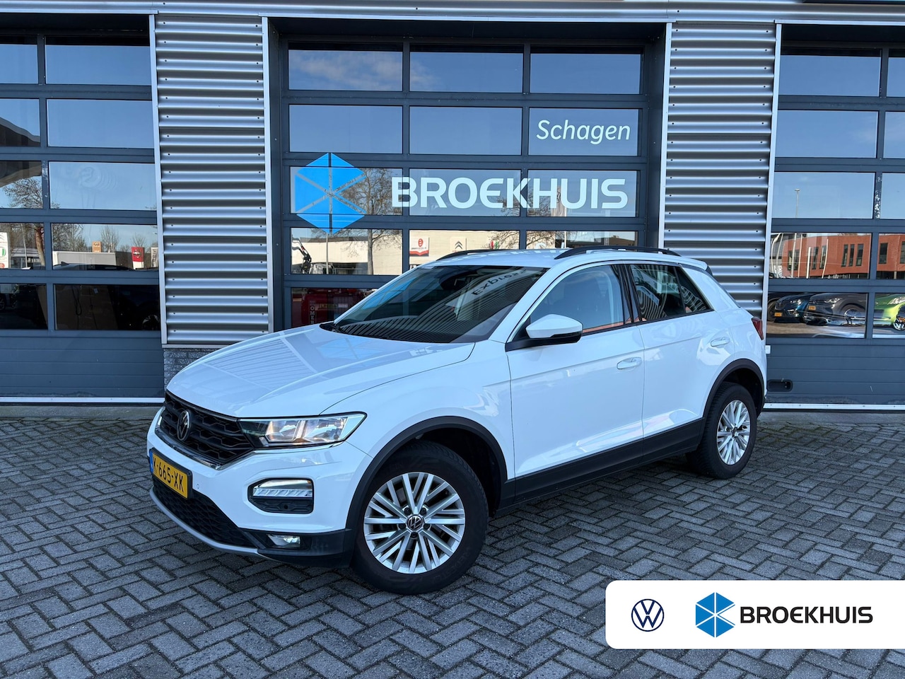 Volkswagen T-Roc - 1.0 TSI 110 pk Style | Apple Carplay | Cruise control Adaptief | Parkeersensoren | LMV | - AutoWereld.nl