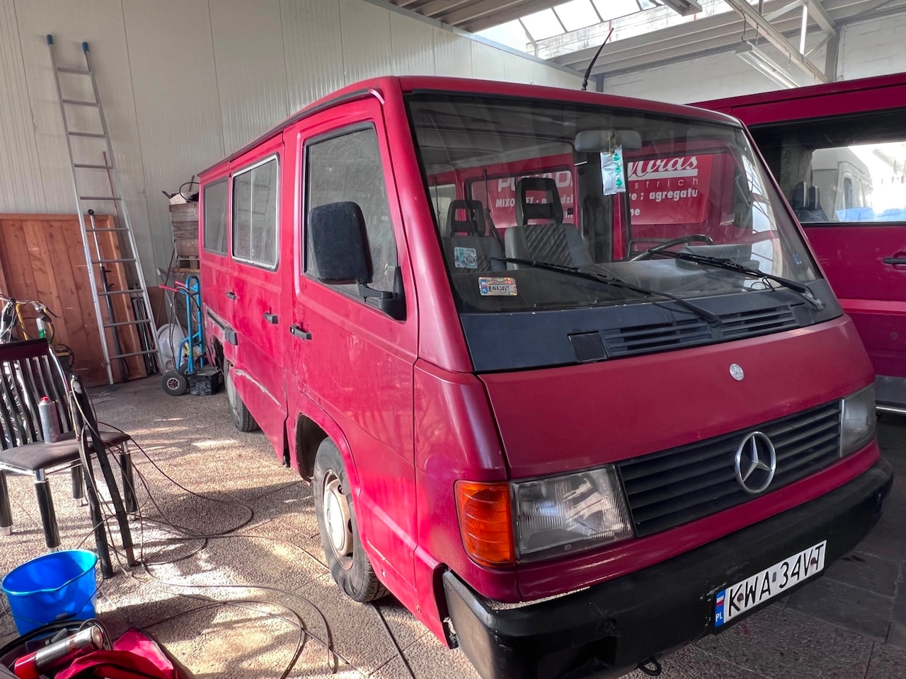 Mercedes-Benz Bestelwagen overig - 100 D 2,4D +31641468730 - AutoWereld.nl