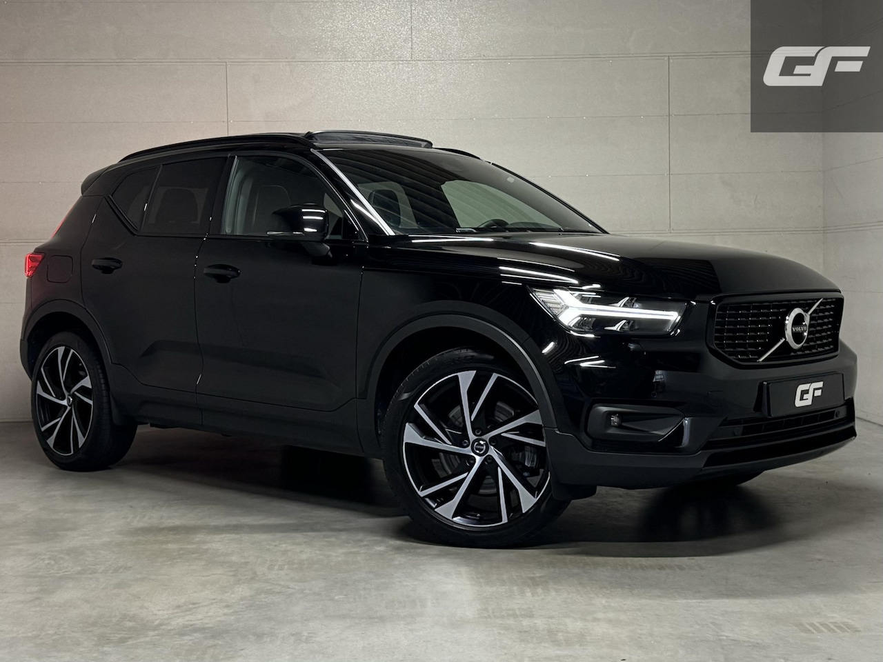 Volvo XC40 - 1.5 T5 Recharge R-Design Pano H/K 360° Carplay - AutoWereld.nl