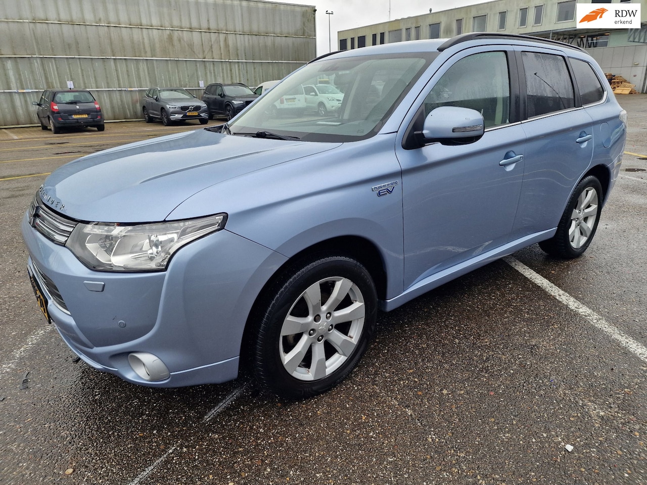 Mitsubishi Outlander - 2.0 PHEV instyle 2.0 PHEV Instyle, MOTOR DEFECT, Inruil mogelijk. - AutoWereld.nl