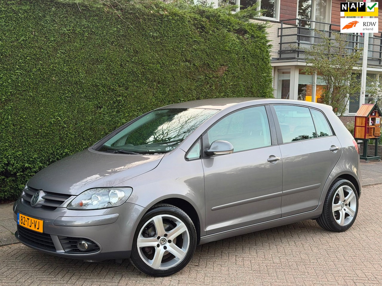 Volkswagen Golf Plus - 1.6 FSI RIJDT GOED/NETTE AUTO/LAGE KM!! - AutoWereld.nl