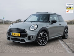 MINI Cooper - 1.5 Dalston John Cooper Works Edition ORG NL [ Panoramadak Harman Kardon HUD Digital Dash