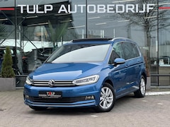 Volkswagen Touran - 1.5 TSI Highline 7p Automaat Dak Leder Luxe
