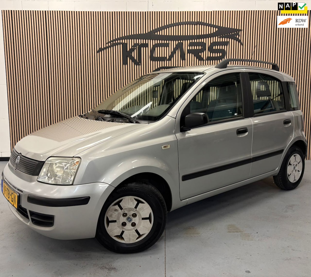 Fiat Panda - 1.1 Young | Nieuwe APK | Lage KM Stand NAP | Radio met aux | Hoge instap | - AutoWereld.nl