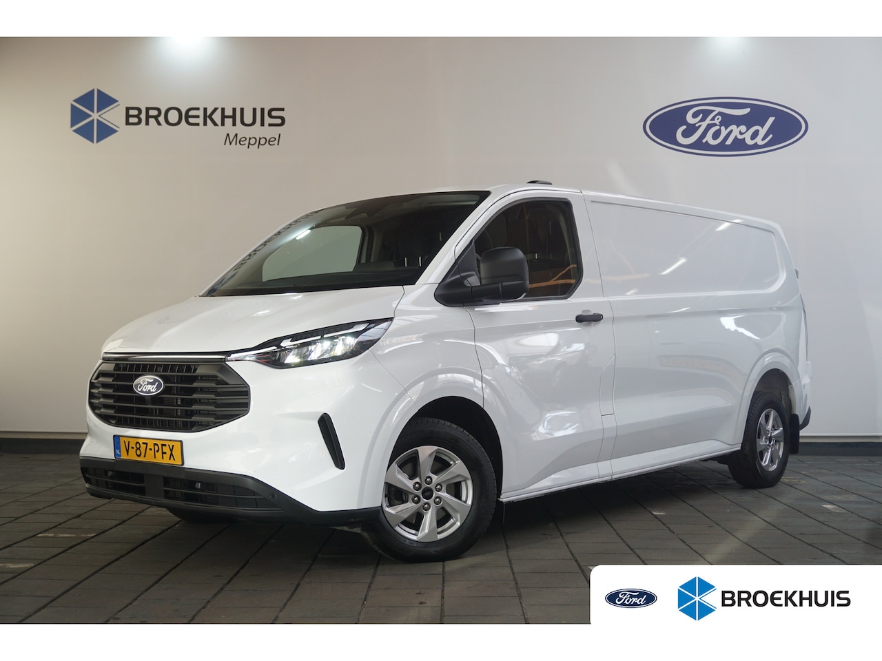 Ford Transit Custom - 2.0 TDCI Trend Automaat AWD | Achteruitrijcamera | Apple Carplay/Android Auto|telefooninte - AutoWereld.nl