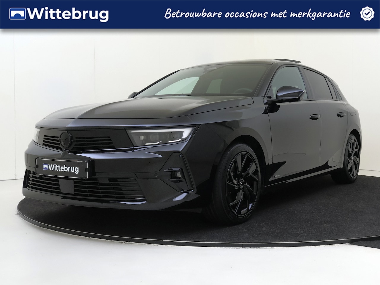 Opel Astra - 1.6 Hybrid Level 4 Ultimate Automaat | Panoramadak | Camera | Head-up-Display | 180PK | - AutoWereld.nl