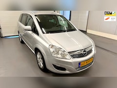 Opel Zafira - 1.8 Cosmo | AUT. | 7 Persoons | Airco | Parkeersensoren