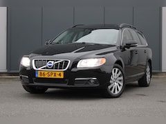 Volvo V70 - 1.6 T4 Limited Edition, Automaat, Leder, Trekhaak, Blis, Adaptive Cruise, Stoelverwarming,