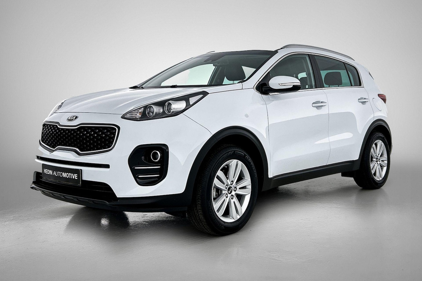 Kia Sportage - 1.6 GDI Style Edition | Apple carplay | Achteruitrijcamera  | Stoelverwarming | Trekhaak | - AutoWereld.nl