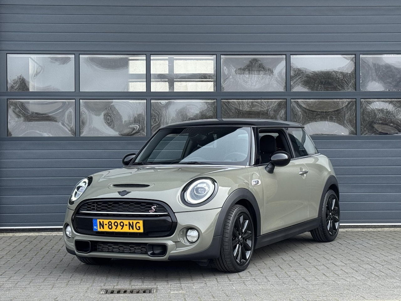 MINI Cooper - 2.0 S CHILI I AUTOMAAT I 192PK I STOELVERWARMING I CRUISE CONTROL I CLIMATE CONTROL - AutoWereld.nl