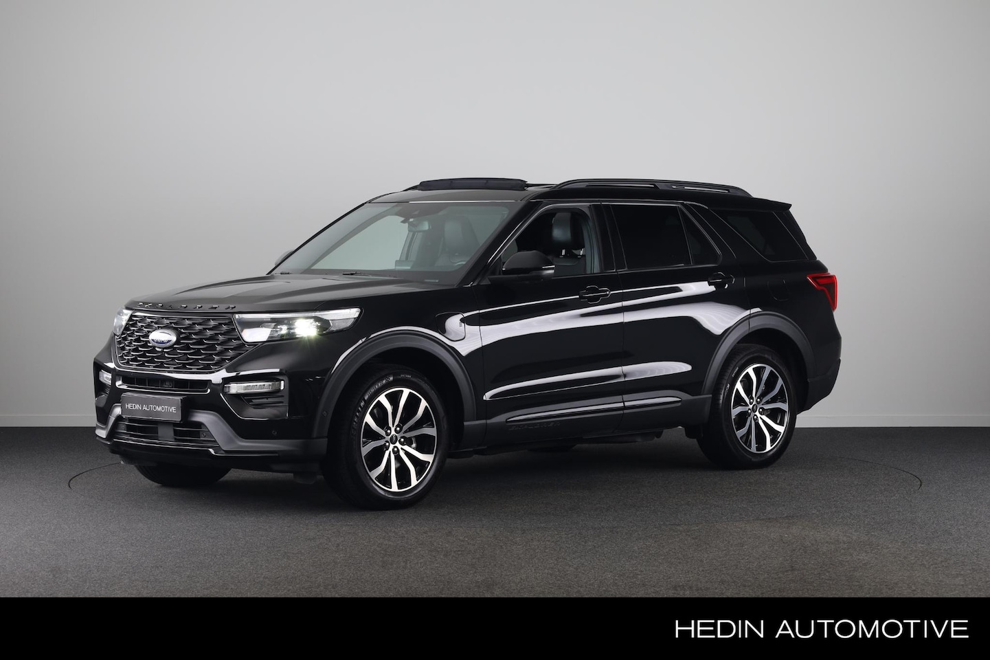 Ford Explorer - 3.0 V6 EcoBoost PHEV ST-Line | Afneembare trekhaak - AutoWereld.nl