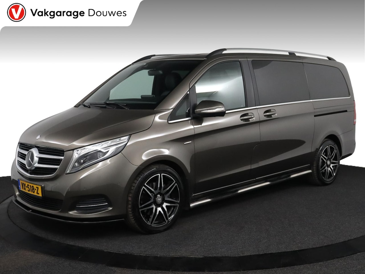 Mercedes-Benz V-klasse - 250d Lang DC Avantgarde | NAP | Rolstoelbus | 5+1 zitplaatsen | Luxe | Leder | ACC | 360° - AutoWereld.nl