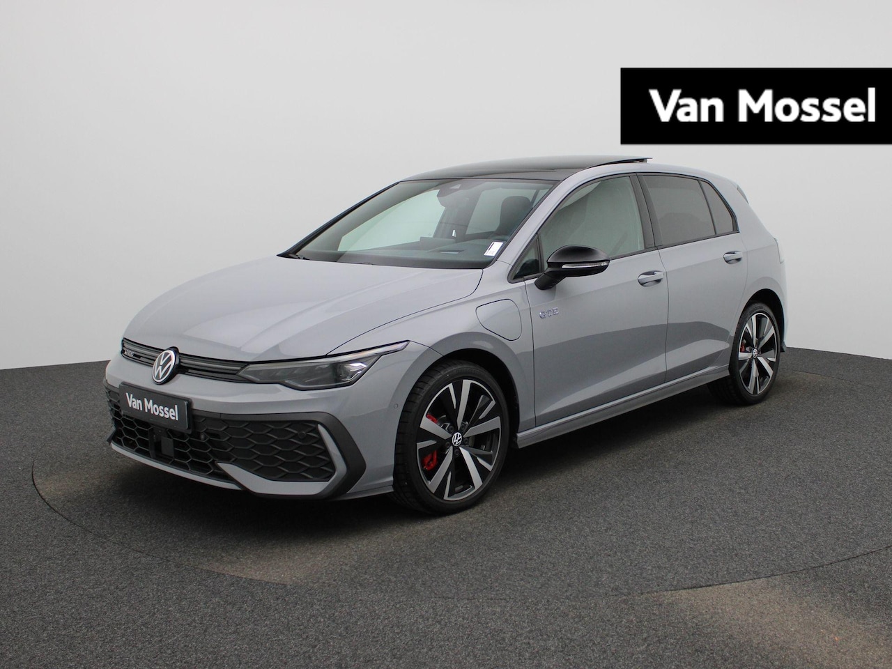 Volkswagen Golf - 1.5 eHybrid GTE 272 PK | Panoramdak | Lederen Stoelen | Head-Updisplay | Stoelverwarming | - AutoWereld.nl