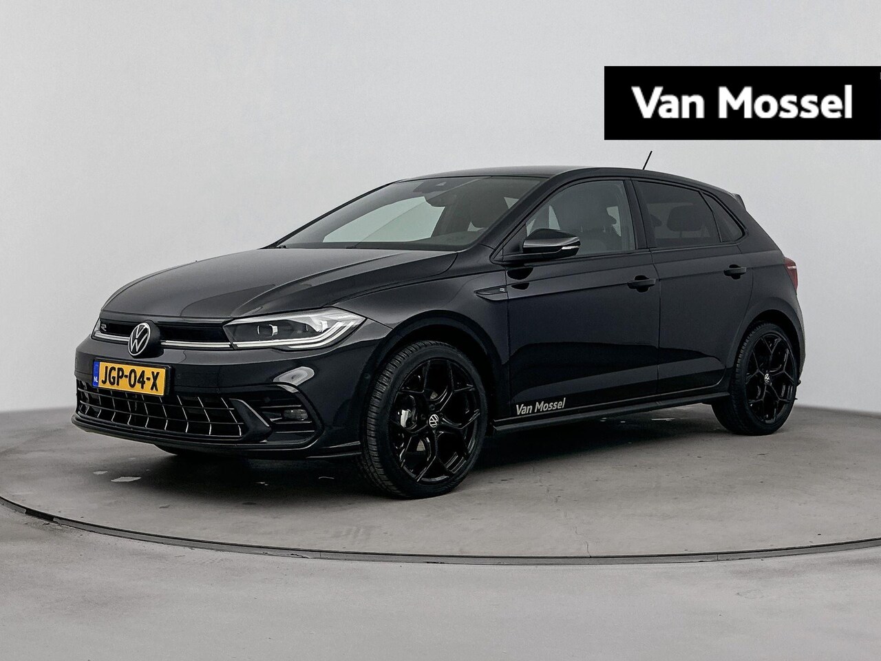 Volkswagen Polo - 1.0 TSI R-Line Edition | 18 Inch Zwarte Velgen | Automaat | IQ.Light | Stoelverwarming | P - AutoWereld.nl